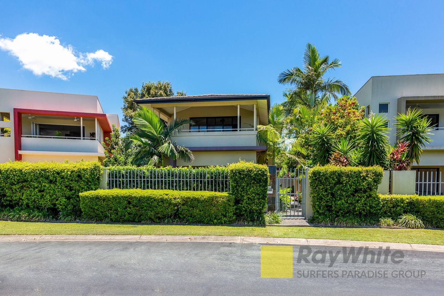 6109 Lugano Dr, Hope Island QLD 4212 House For Rent 1,050 Domain