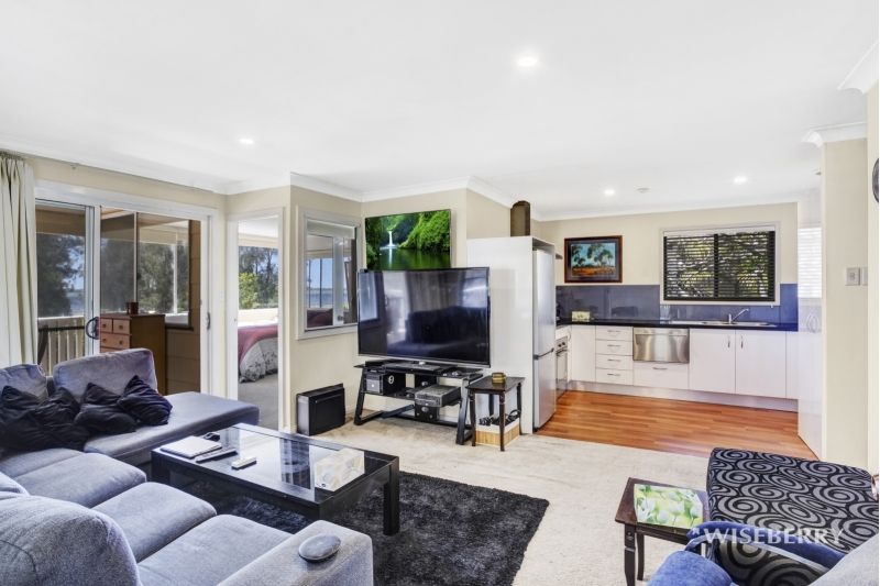 315 Lakedge Avenue, Berkeley Vale NSW 2261, Image 1