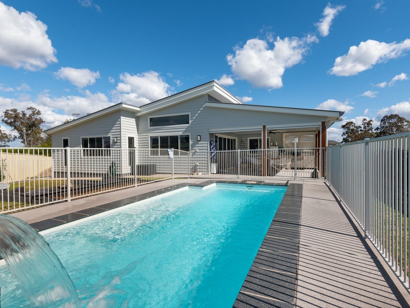 4 bedrooms House in 12 Annas Place WARWICK QLD, 4370