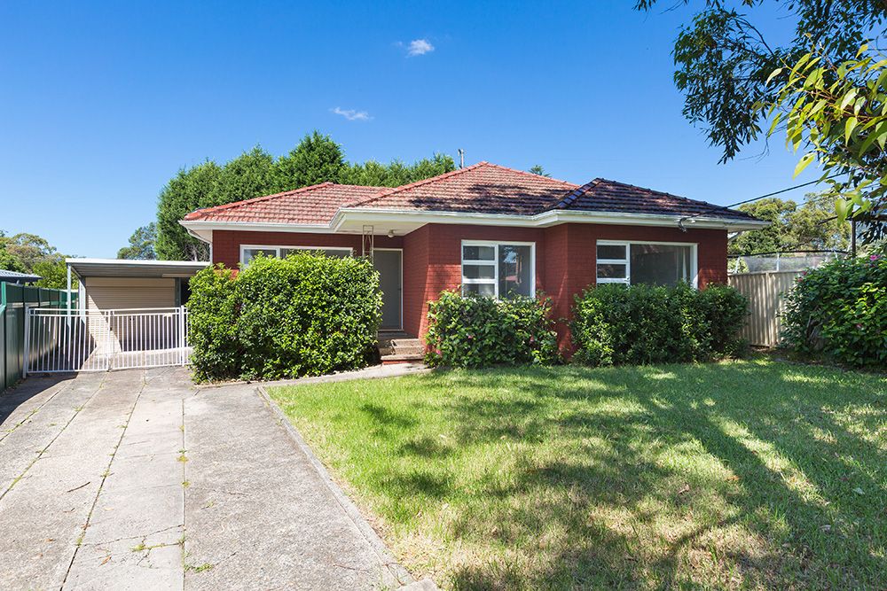3 bedrooms House in 14 Bimbadeen Avenue MIRANDA NSW, 2228