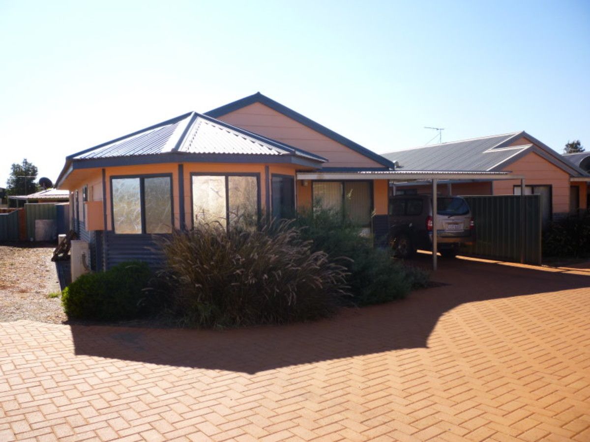 3 bedrooms Villa in 1/23 Mclennan Drive NEWMAN WA, 6753