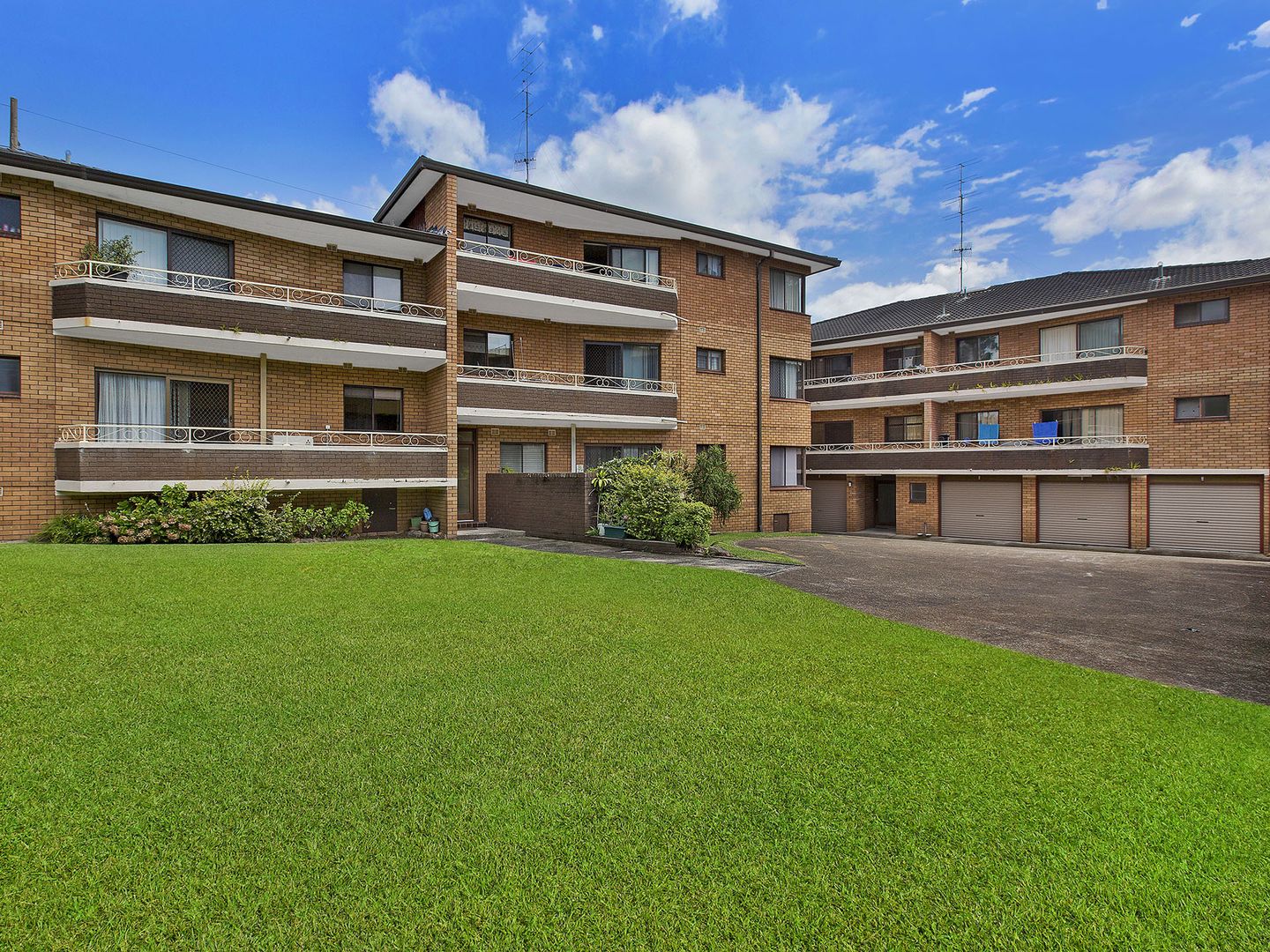 9/1 Warner Avenue, Wyong NSW 2259, Image 1