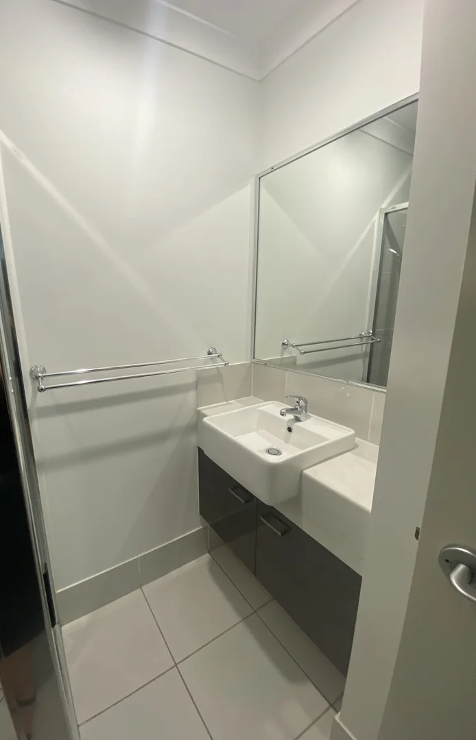 Additional image 11 of 5/8 Hillcrest Street, Emerald QLD 4720