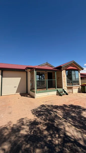 34A Tiliqua Cres, Roxby Downs SA 5725