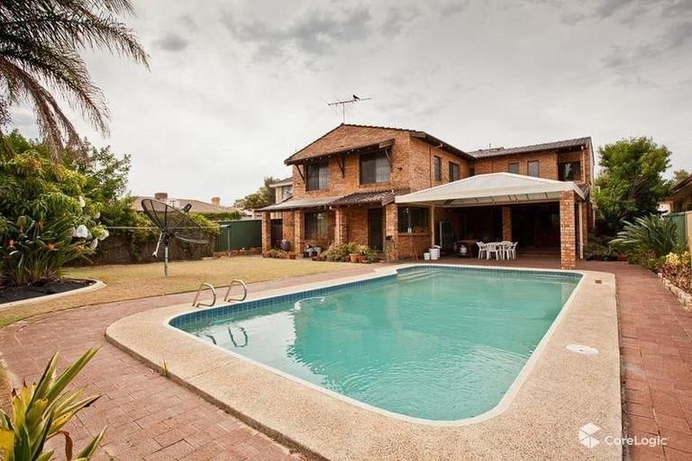 6 bedrooms House in 18 Philip DALKEITH WA, 6009