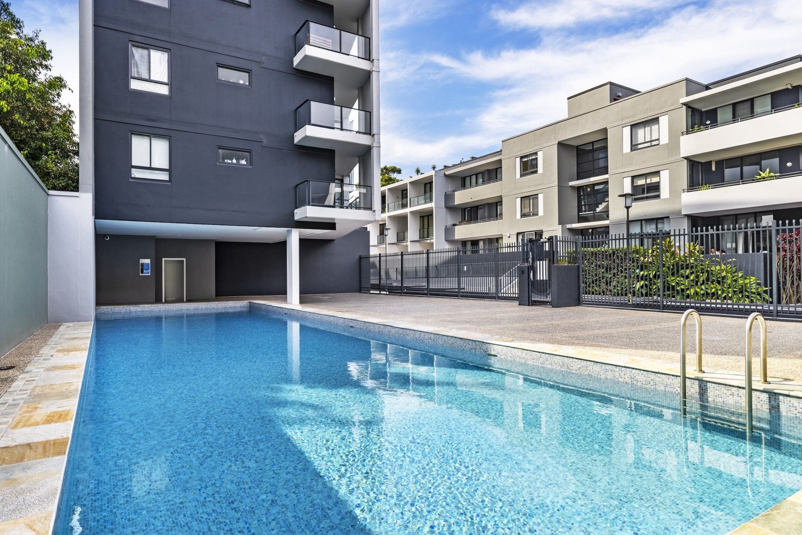 1 bedrooms Apartment / Unit / Flat in E903/3 Hunter Street WATERLOO NSW, 2017