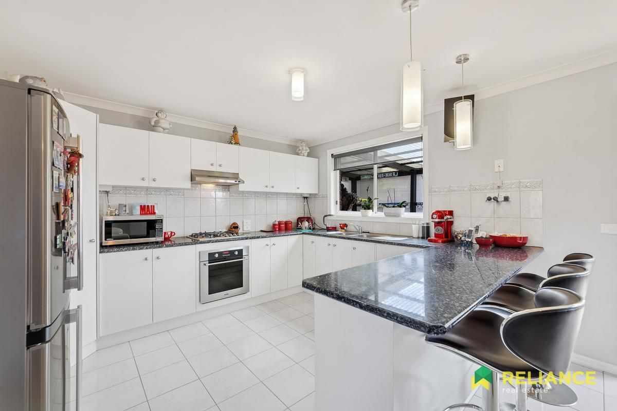 2/252 Hogans Road, Hoppers Crossing VIC 3029, Image 0