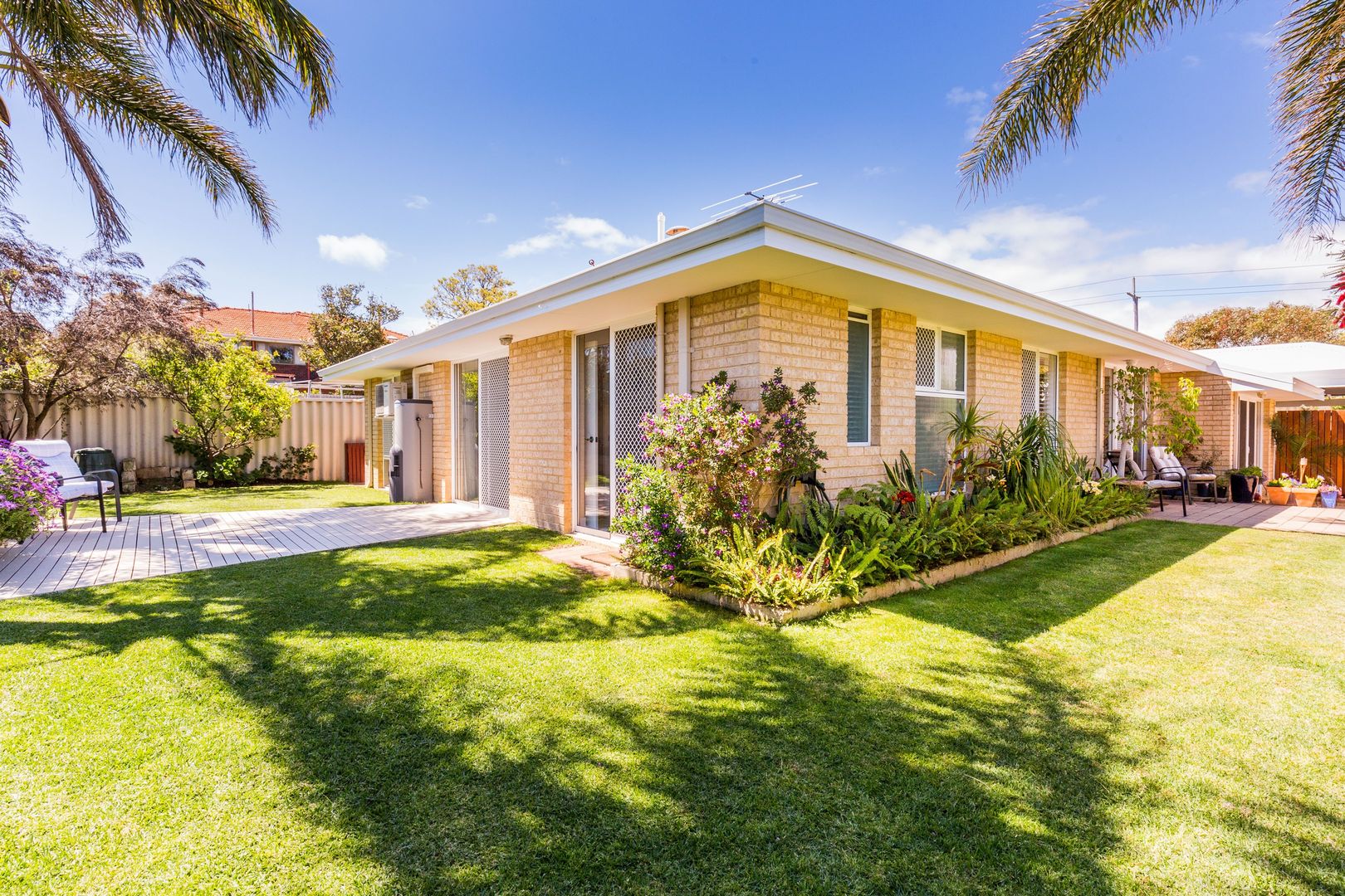 2/93a York Street, Beaconsfield WA 6162, Image 1