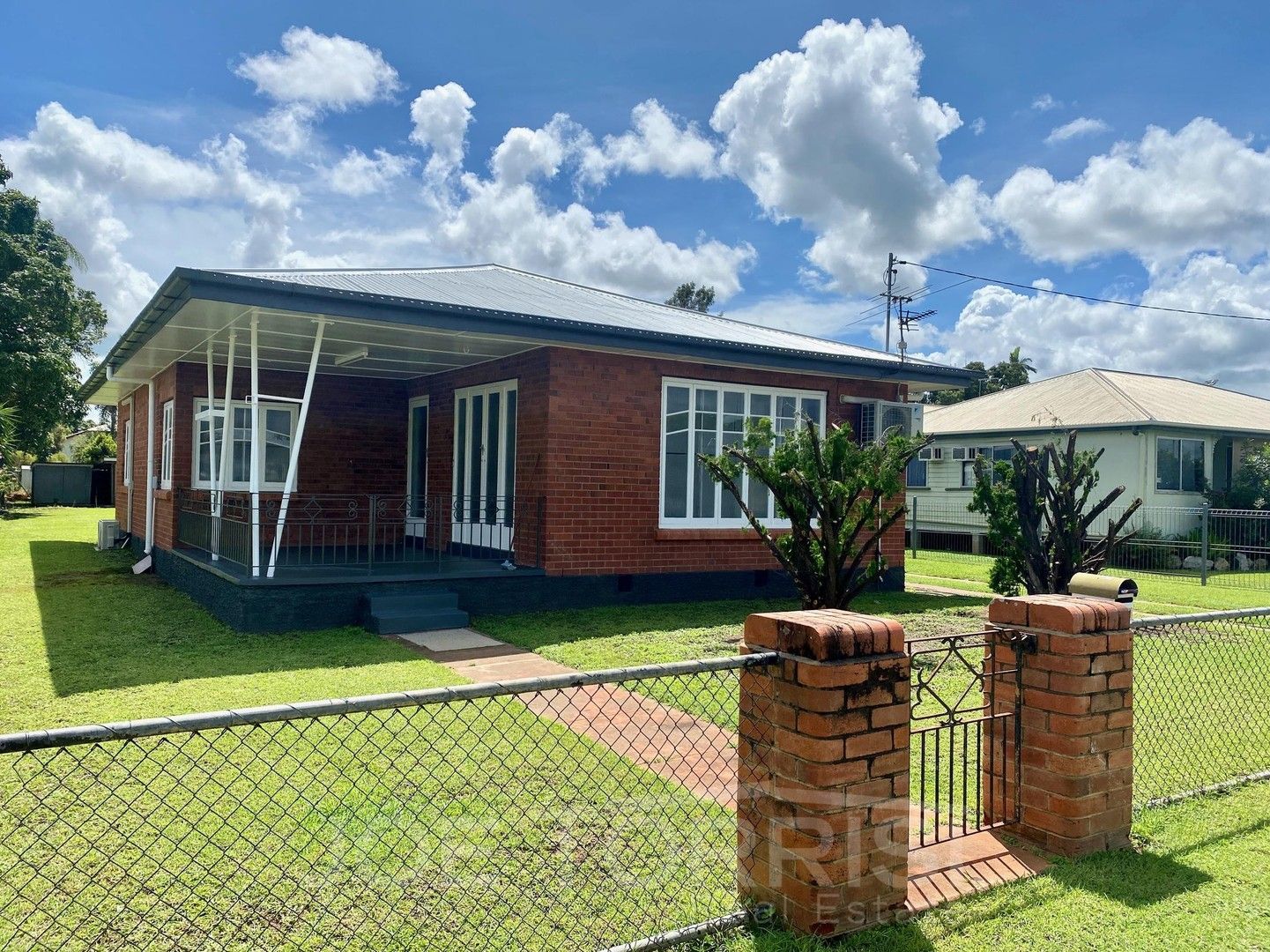 3 bedrooms House in 271 Byrnes Street MAREEBA QLD, 4880