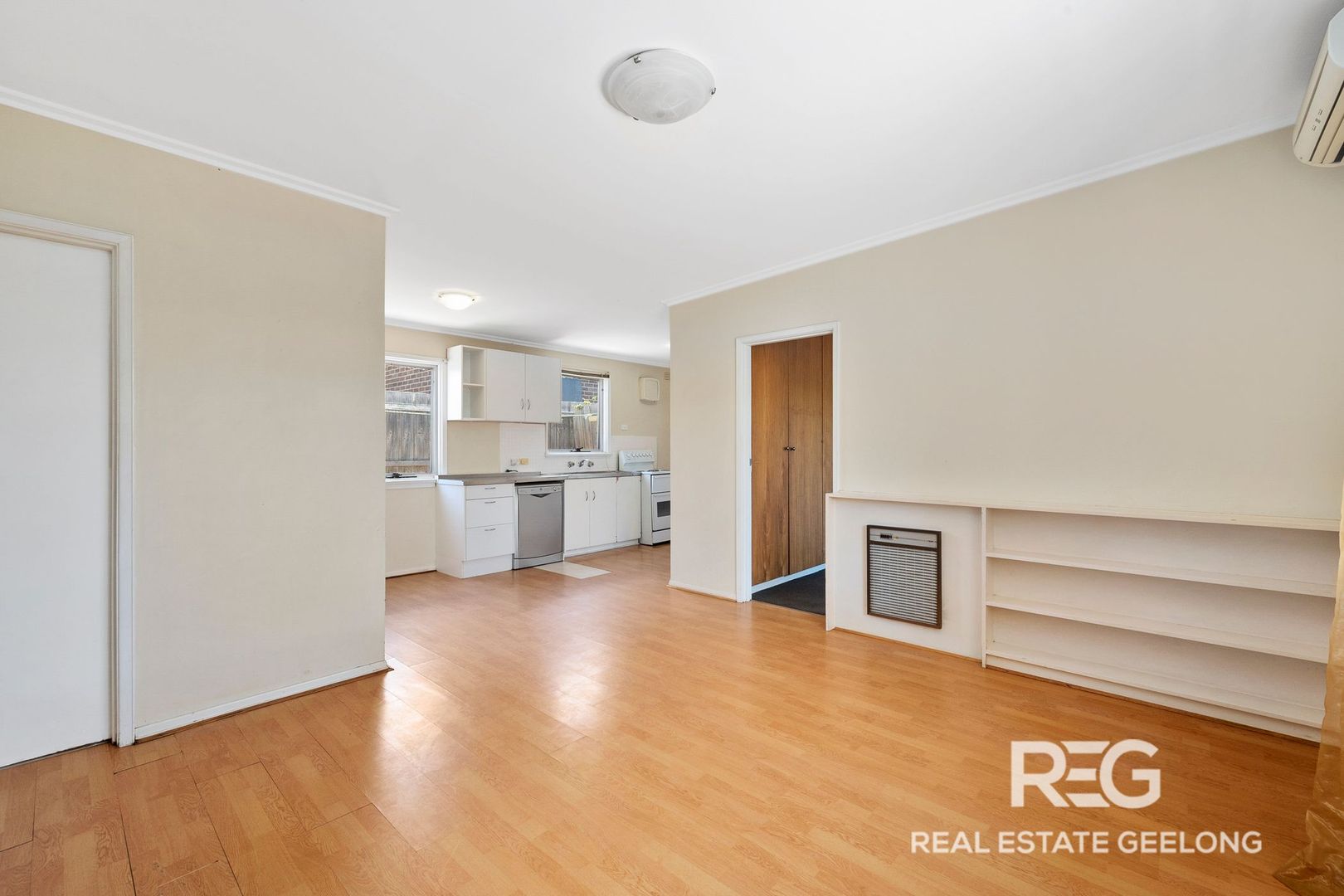 2/3 MATLOCK STREET, Herne Hill VIC 3218, Image 1