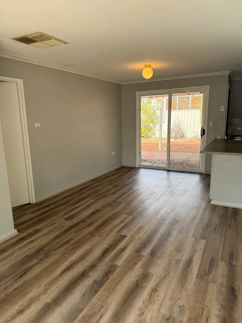 Additional image 8 of 33 Quandong St, Roxby Downs SA 5725