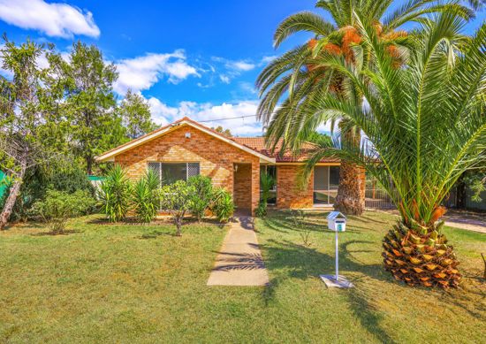 4 bedrooms House in 8 Hamilton Court TAMWORTH NSW, 2340