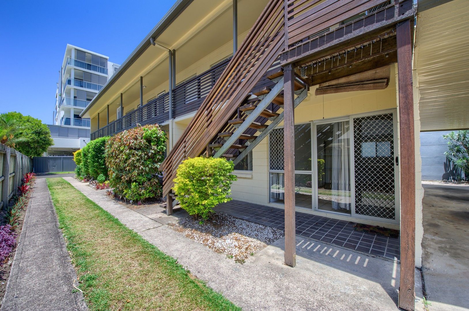 1 bedrooms Apartment / Unit / Flat in 1/39 Brisbane Road MOOLOOLABA QLD, 4557