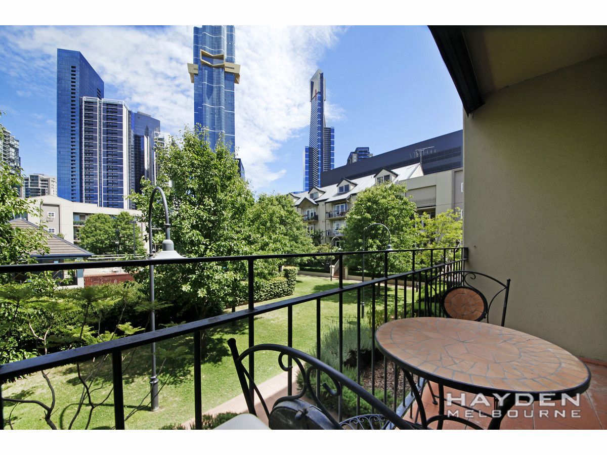 2 bedrooms Apartment / Unit / Flat in APT 12/120 Sturt Street SOUTHBANK VIC, 3006