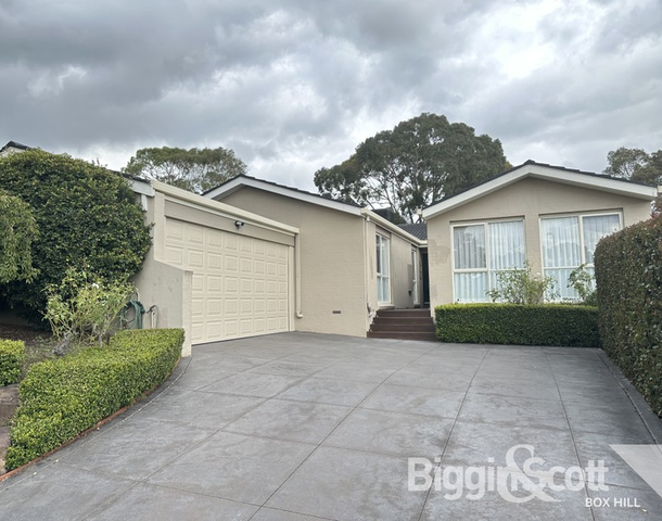 12 Buvelot Wynd, Doncaster East VIC 3109