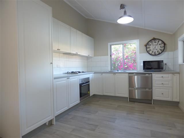 122 Arthur Street, Roma QLD 4455, Image 2