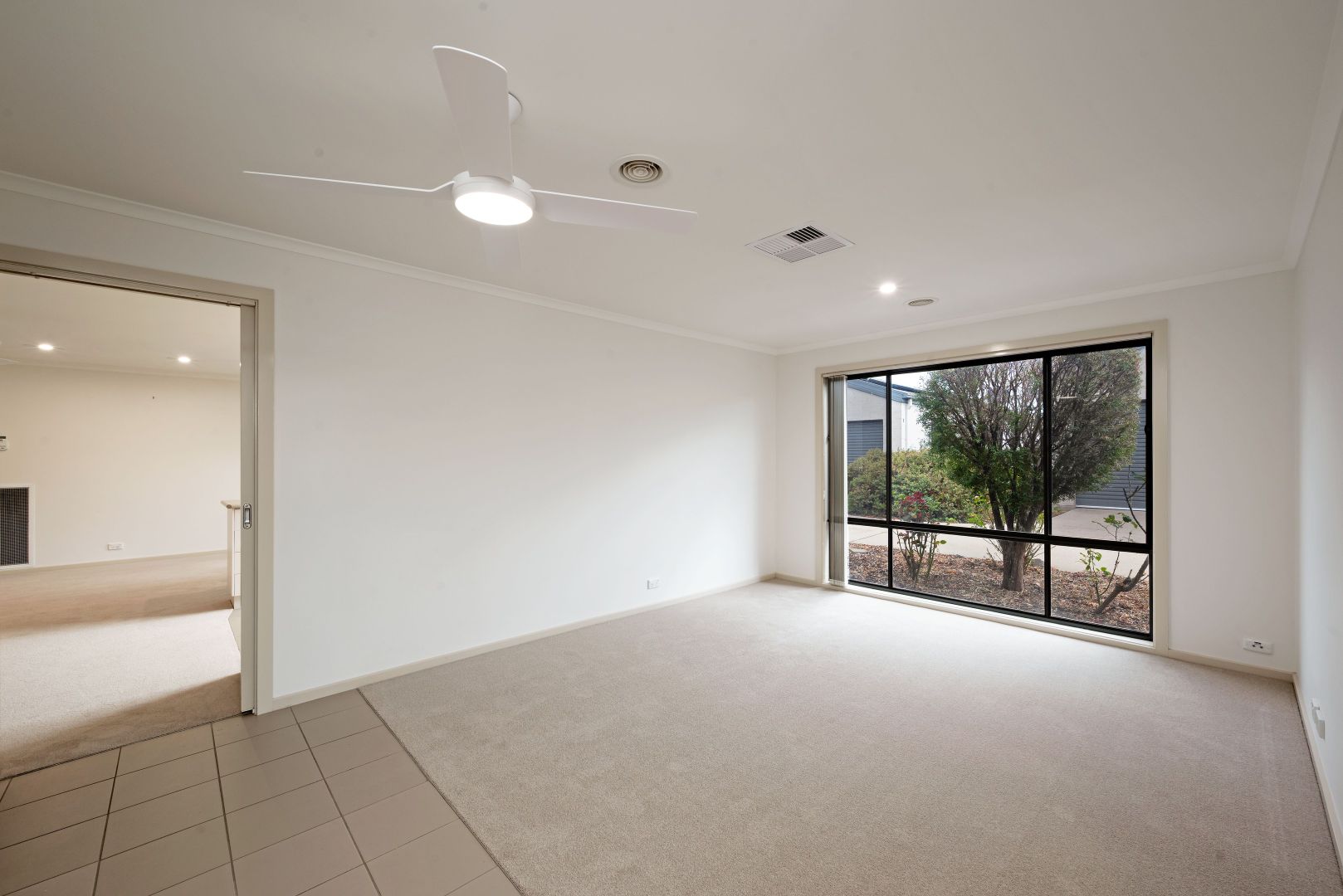 7/136 Kerrigan Street, Dunlop ACT 2615, Image 2