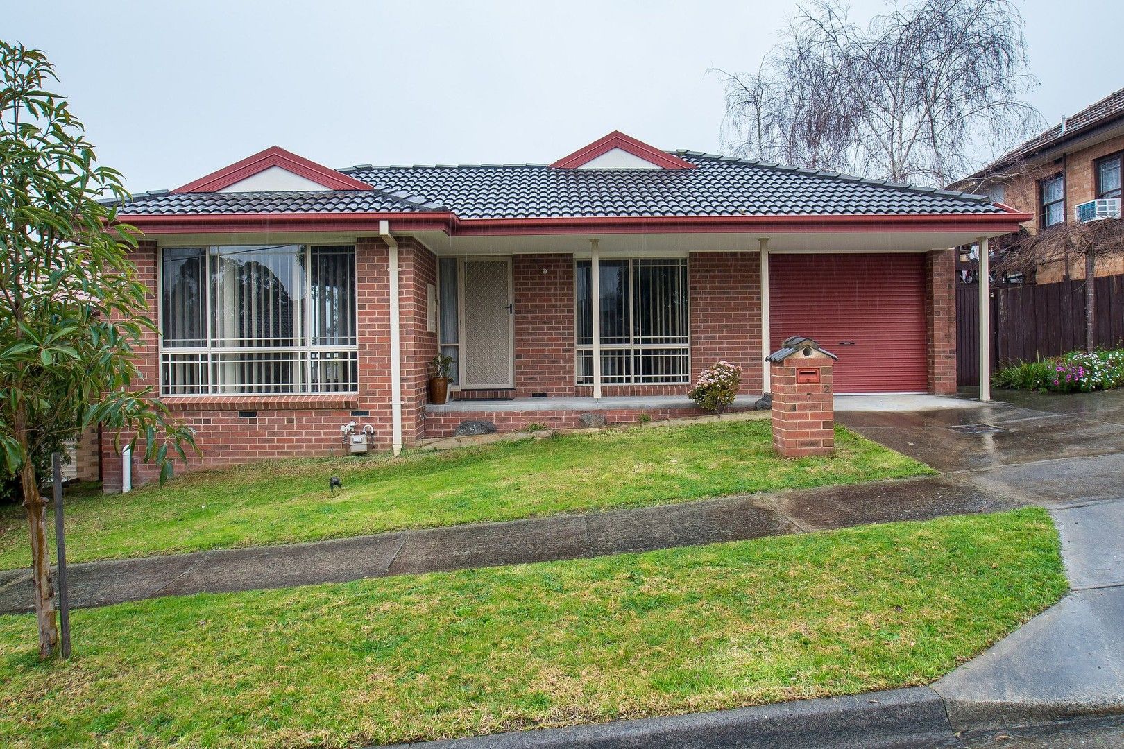 2 bedrooms Apartment / Unit / Flat in 2/7 Stradbroke Road BORONIA VIC, 3155
