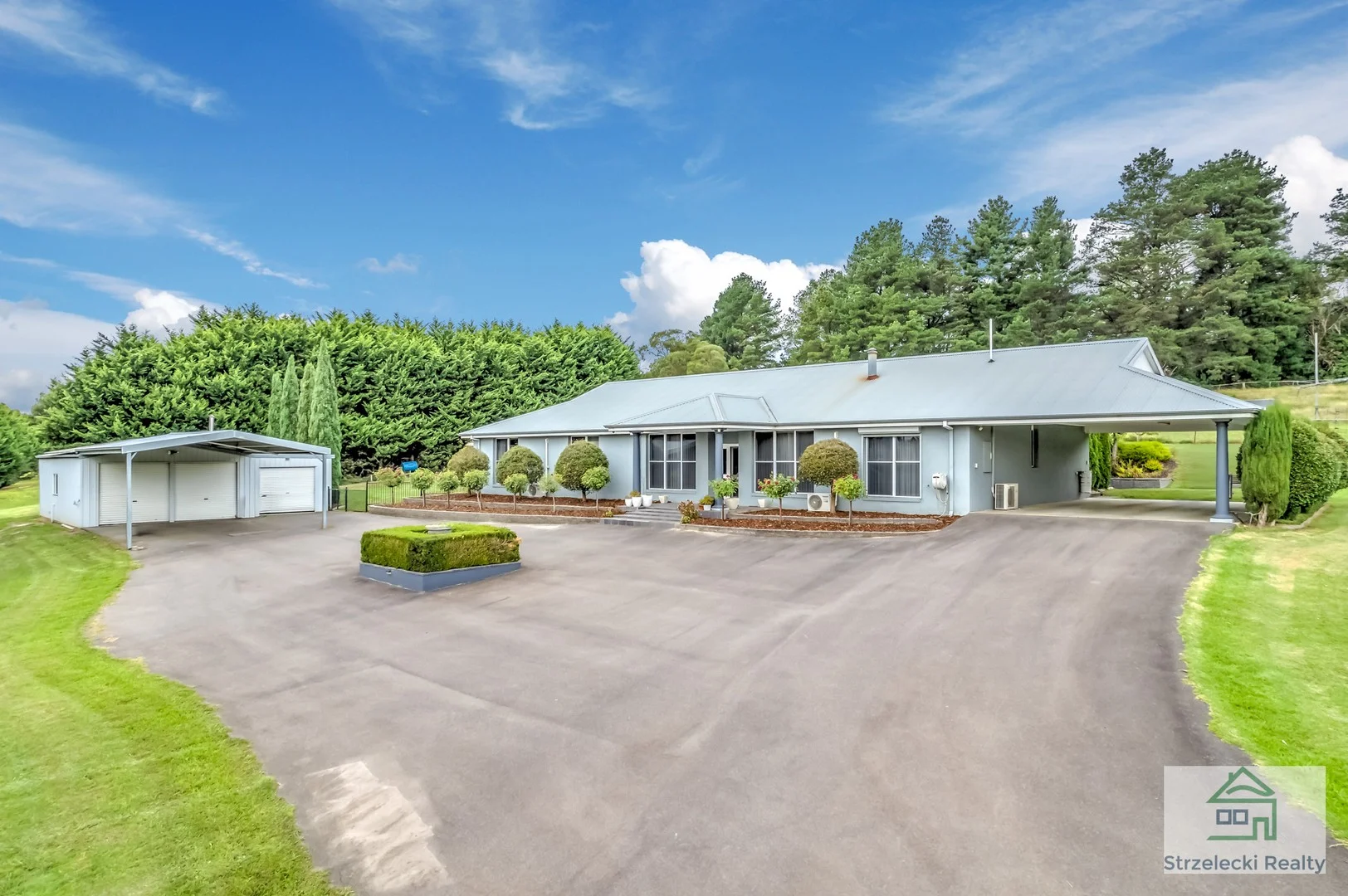 Primary image of 30 Meadow Lane, Newborough VIC 3825