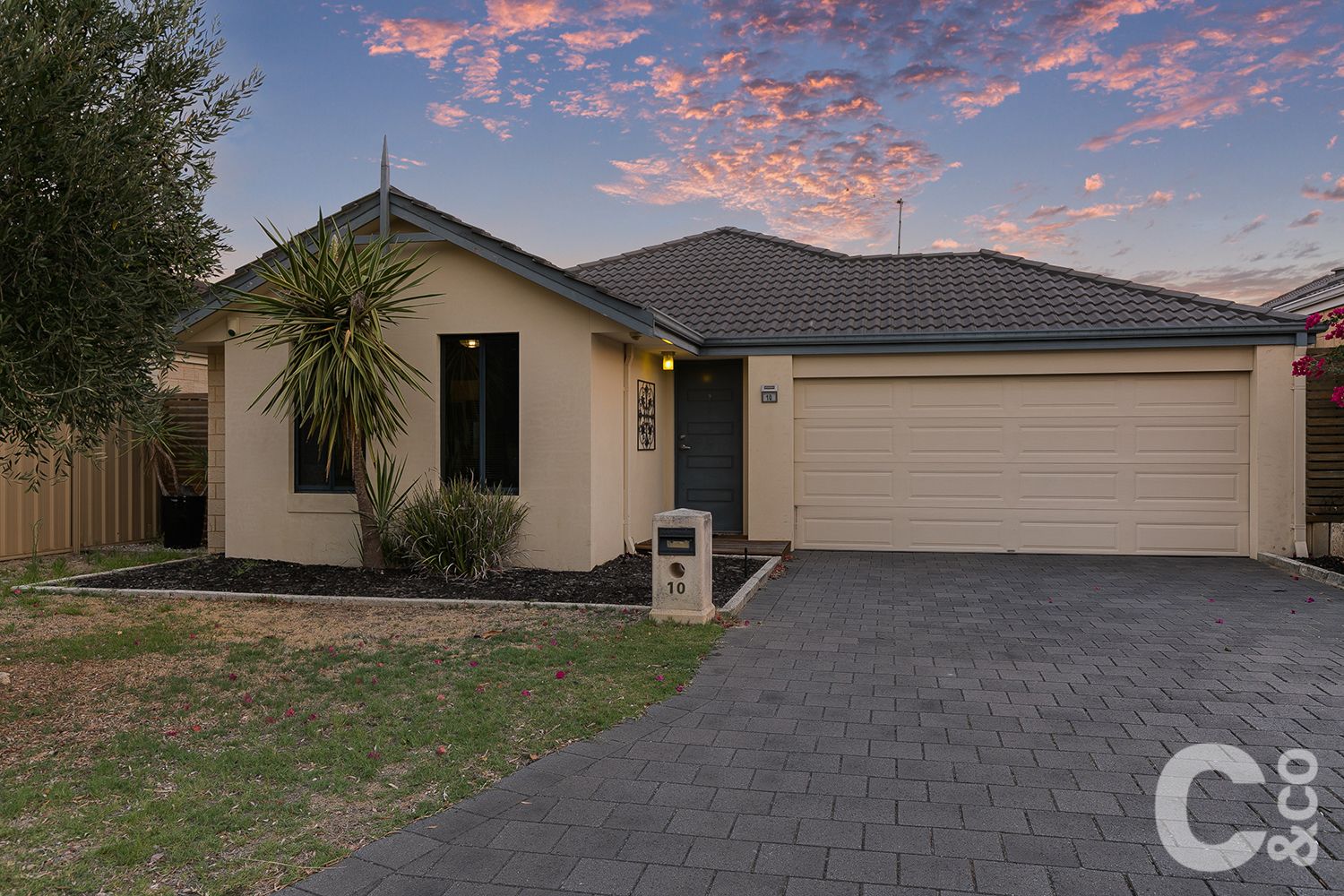 3 bedrooms House in 10 Antrim Way BERTRAM WA, 6167