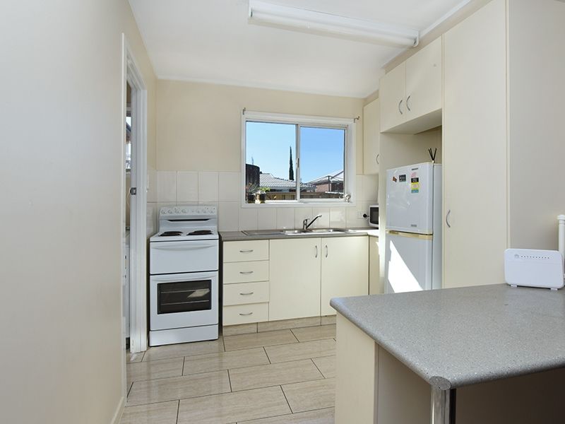 2/164 Drayton Road, Harristown QLD 4350, Image 2