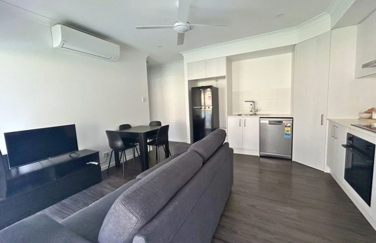 Additional image 2 of 37B Excalibur Crescent, Southside QLD 4570