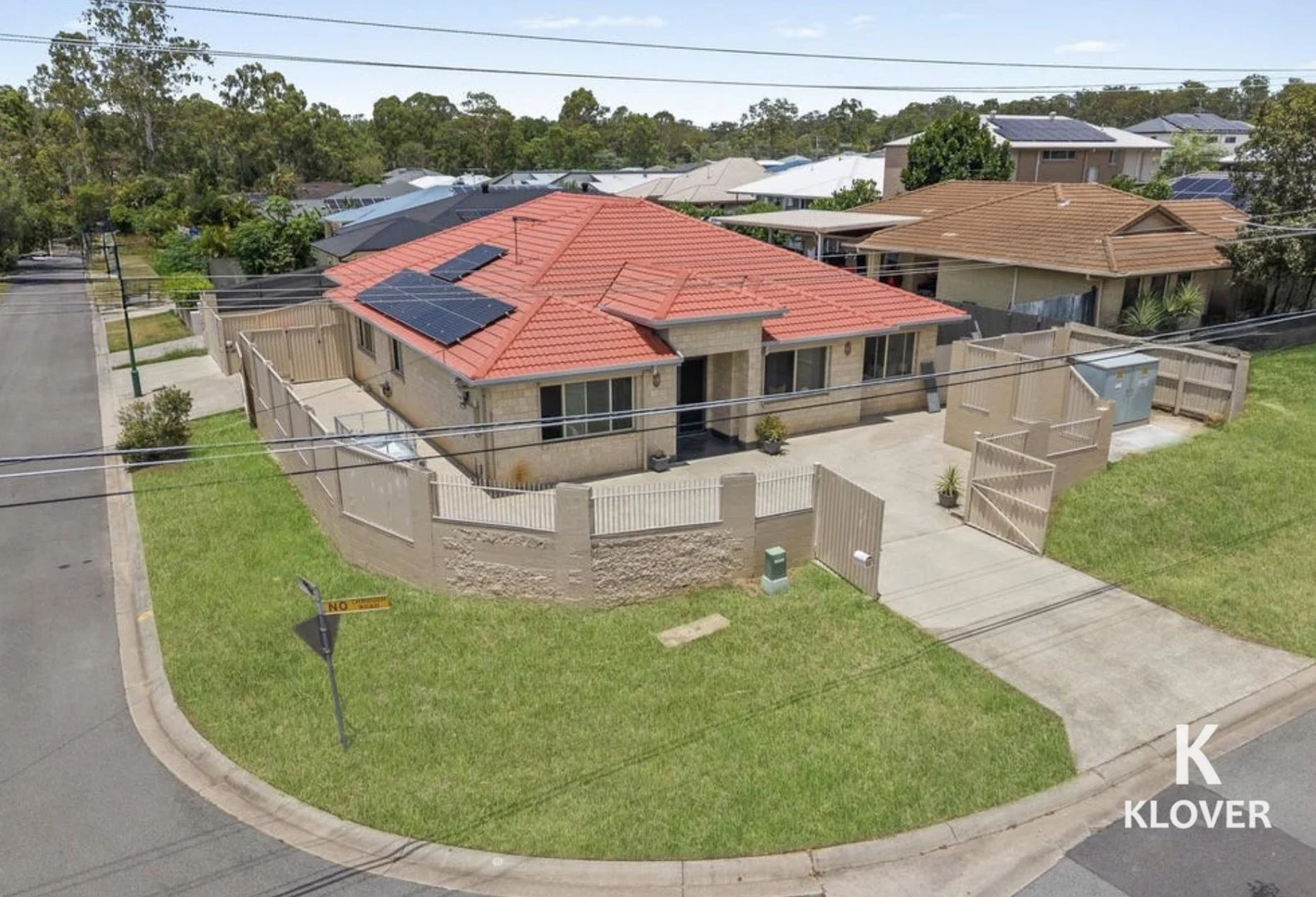 60 Blackwell Street, Hillcrest QLD 4118