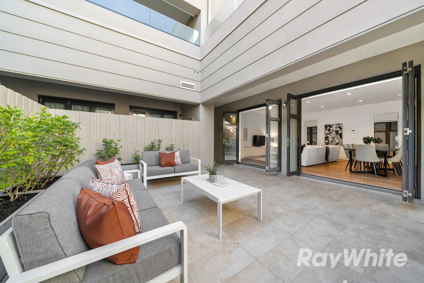 Additional image 10 of 2/15 Somers Avenue, Malvern VIC 3144