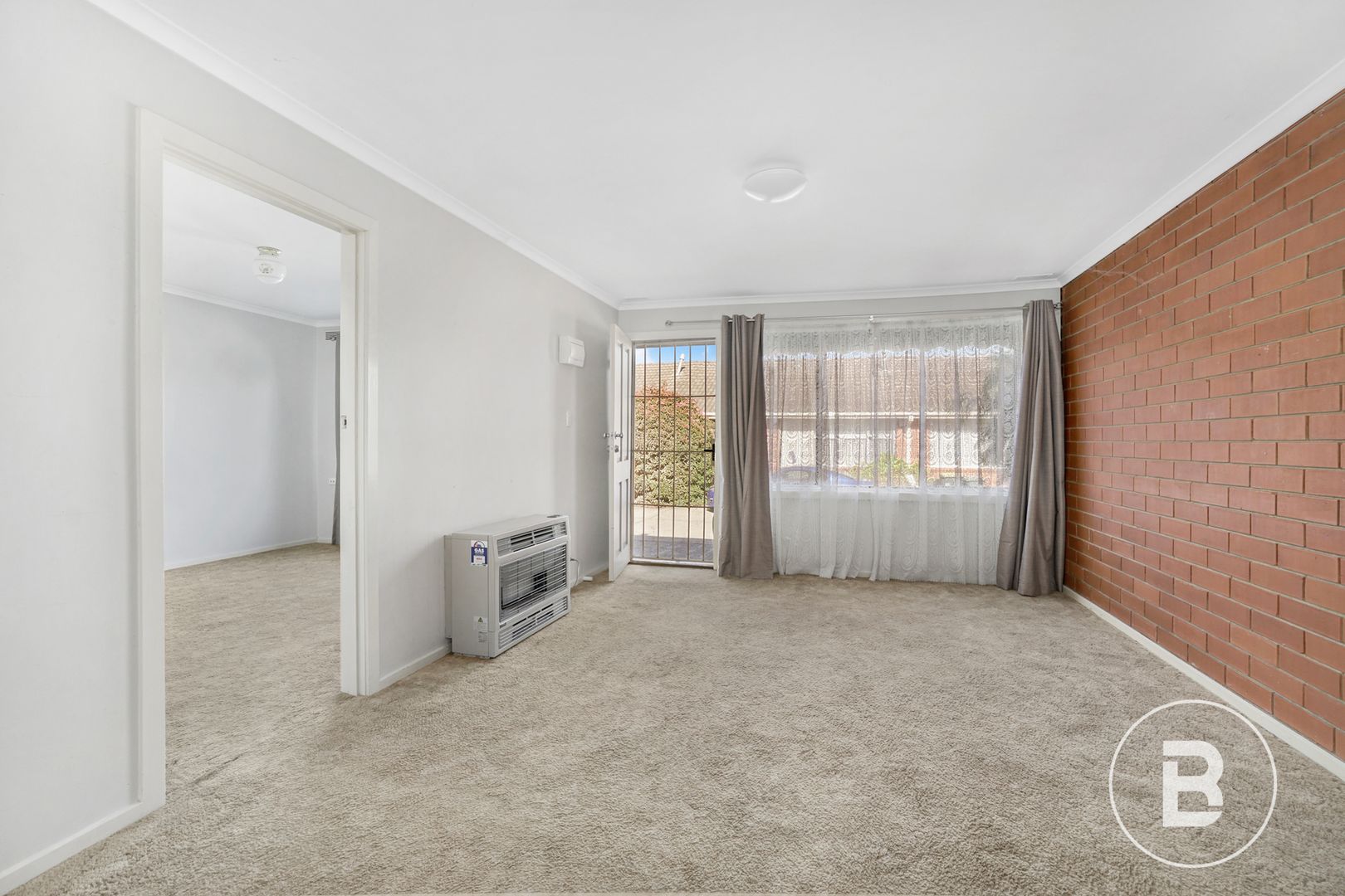 2/35 Albion Street, Sebastopol VIC 3356, Image 2