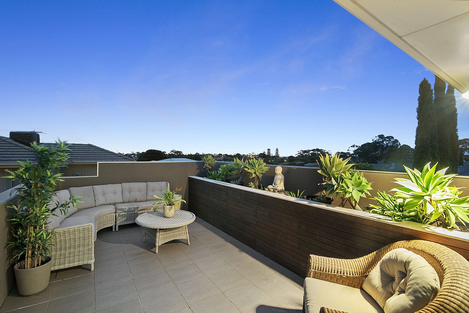 3/13 Lucerne Avenue, Mornington VIC 3931, Image 2