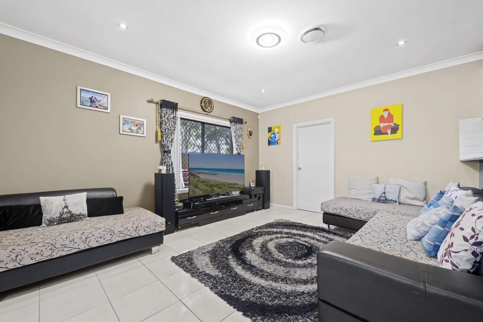 1/1 Magowar Road, Pendle Hill NSW 2145, Image 2