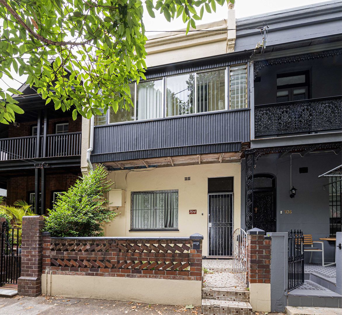 704 Bourke Street Redfern Nsw 2016 House For Rent 1100 00 Domain