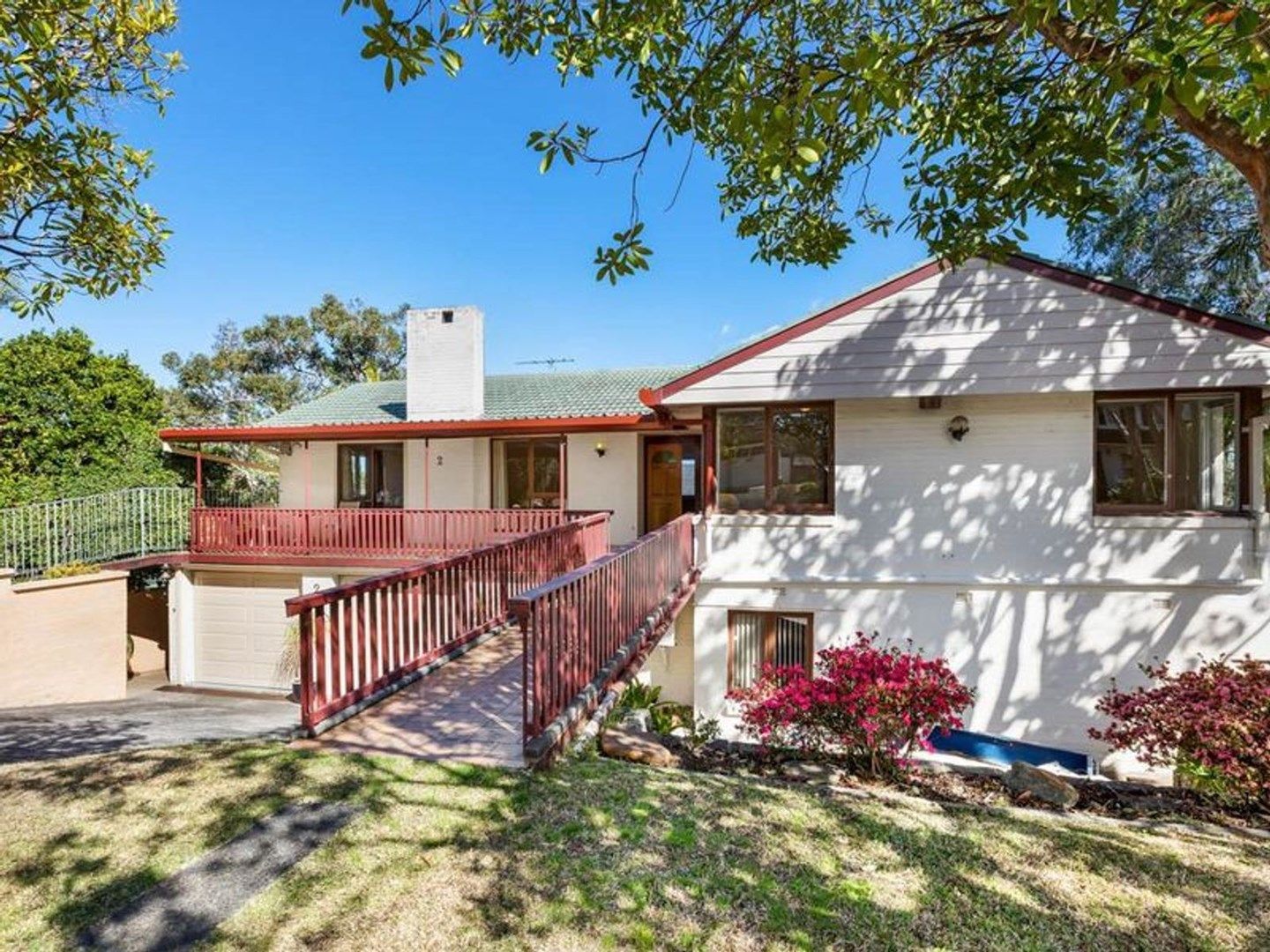 4 bedrooms House in 2 Dallas Place ST IVES NSW, 2075