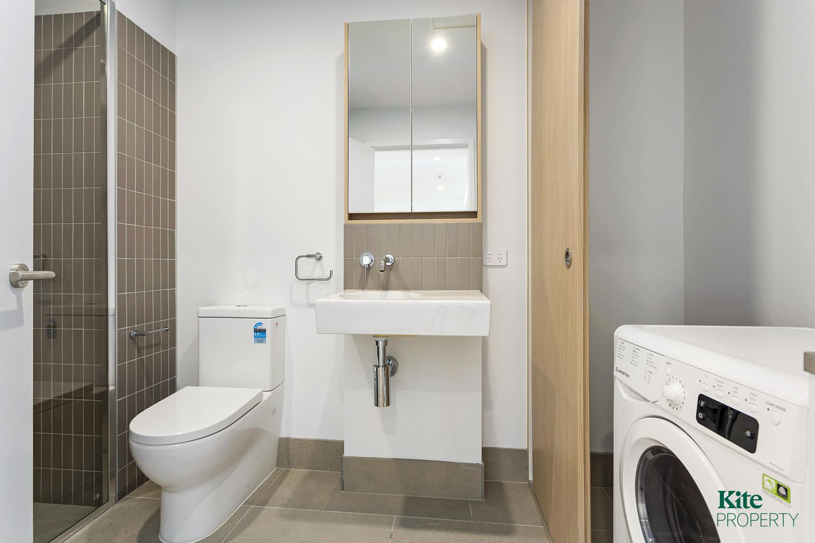 307/89 Buchanan Dve, Woodforde SA 5072 House For Rent 450 Domain