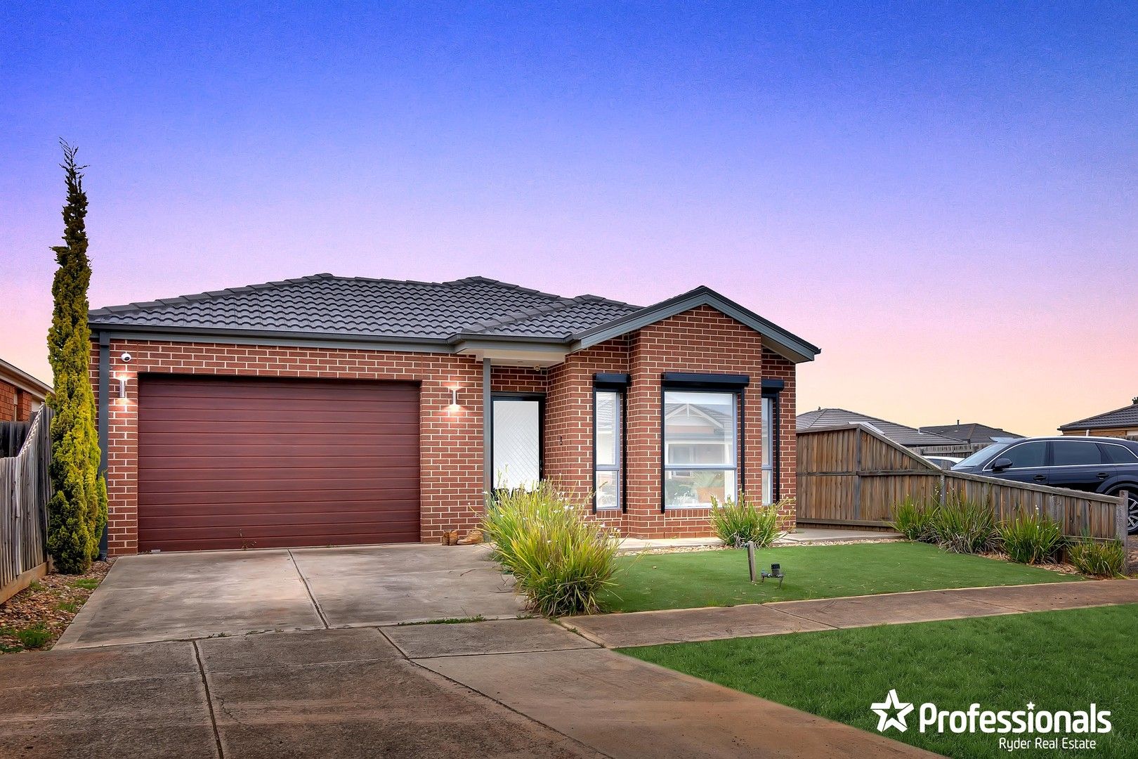 17 Linda Place, Kurunjang VIC 3337, Image 0