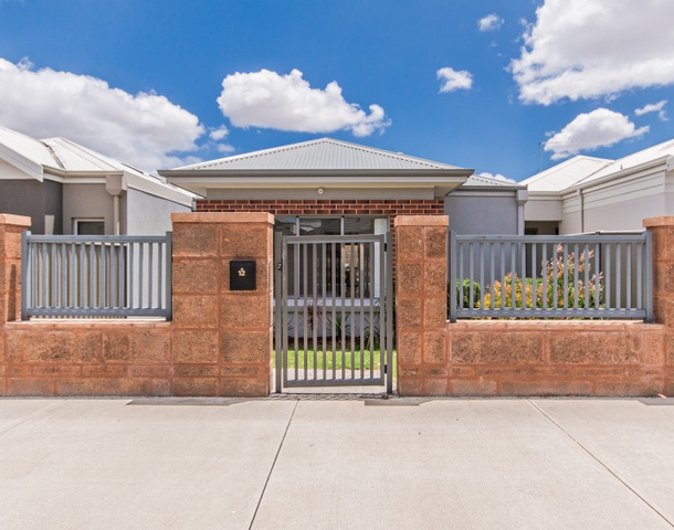 12 Cordata Avenue, Wandi WA 6167