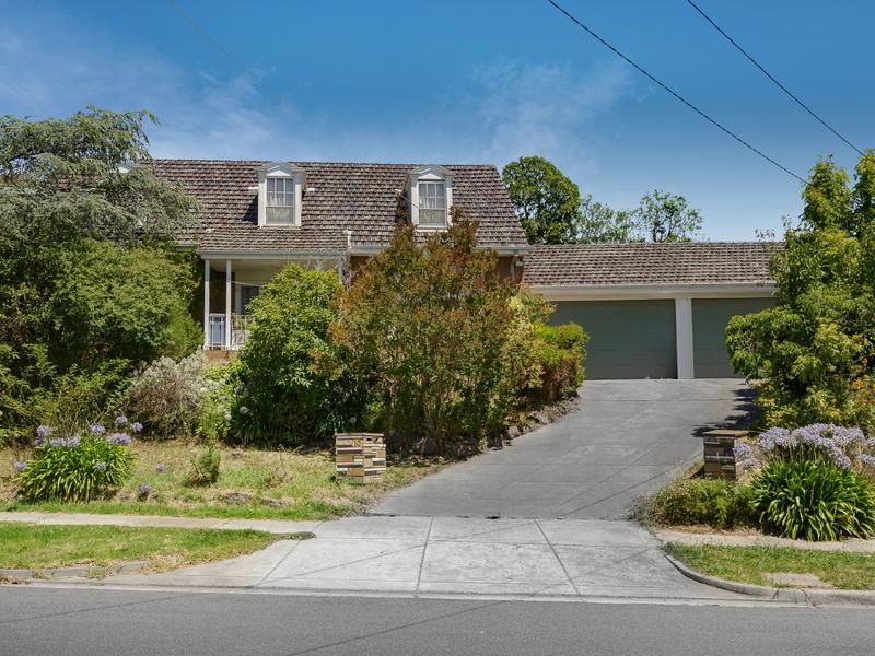 4 bedrooms House in 10 Bordeaux Street DONCASTER VIC, 3108