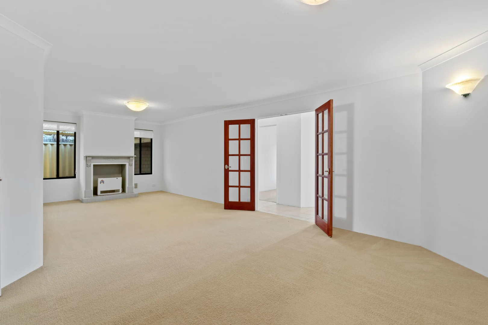 Additional image 11 of 4 Balmoral Parade, Halls Head WA 6210