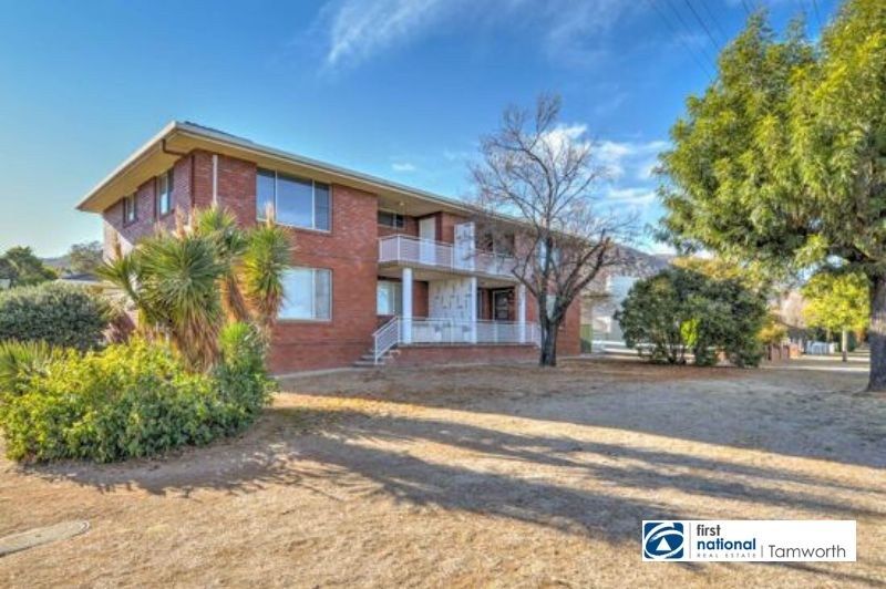 2 bedrooms Apartment / Unit / Flat in 3/65 Bourke Street TAMWORTH NSW, 2340