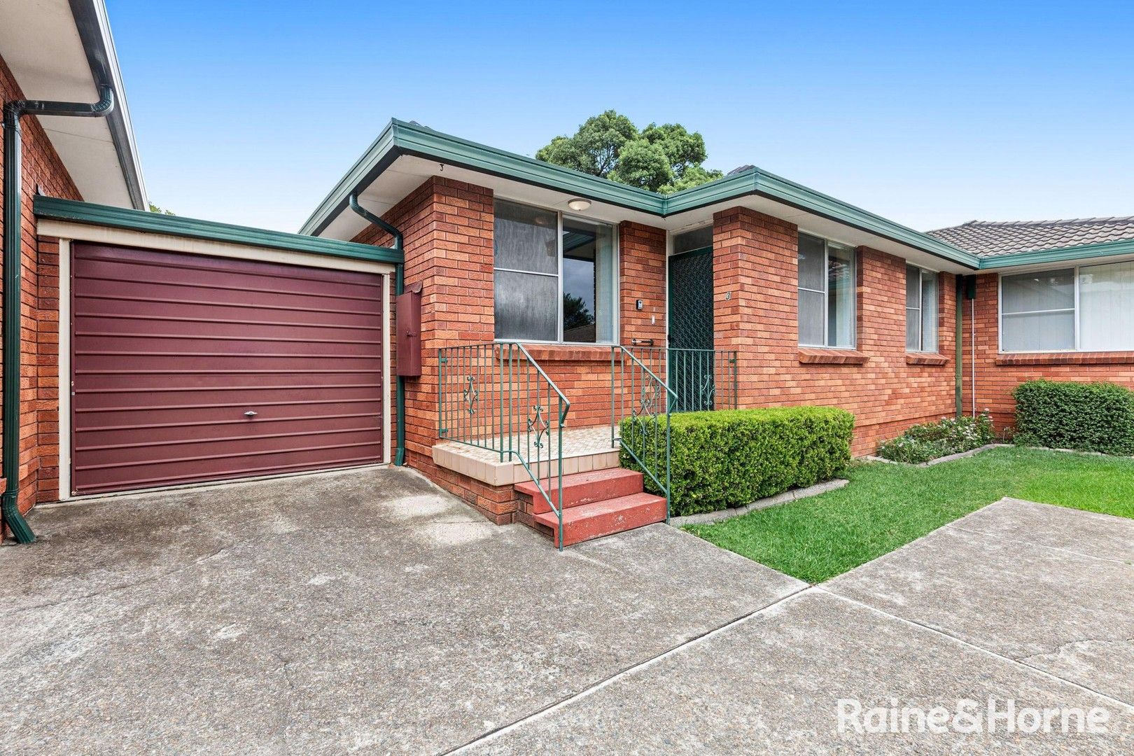 2 bedrooms Villa in 3/3 St George Road BEXLEY NSW, 2207