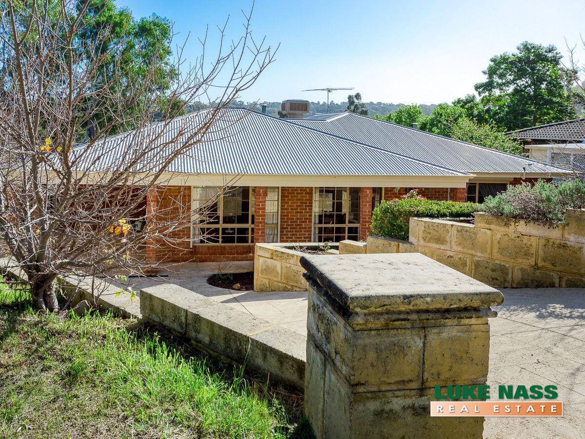 38 Amethyst Crescent, Mount Richon WA 6112, Image 0