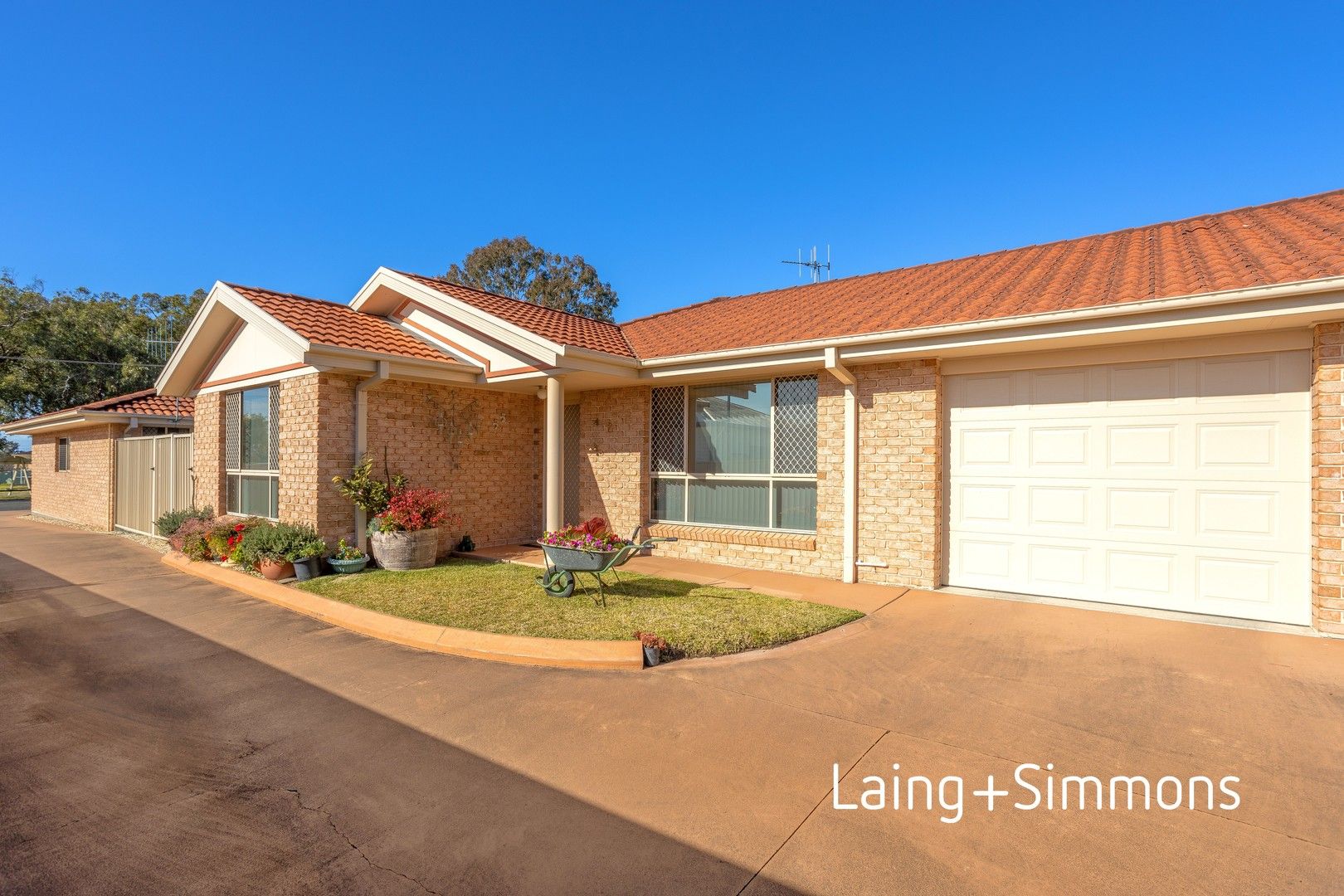 2/8 Plover Street, Taree NSW 2430, Image 0