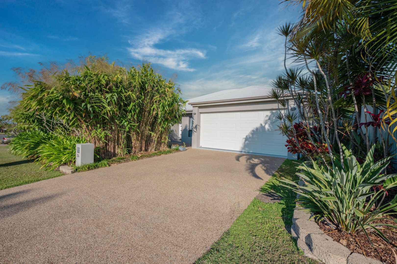 24 Dugong Court, Bushland Beach QLD 4818, Image 1