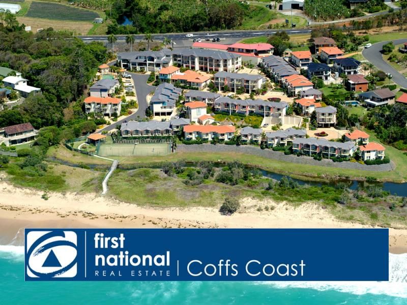 2 bedrooms Townhouse in 66/94 Solitary Islands Way SAPPHIRE BEACH NSW, 2450