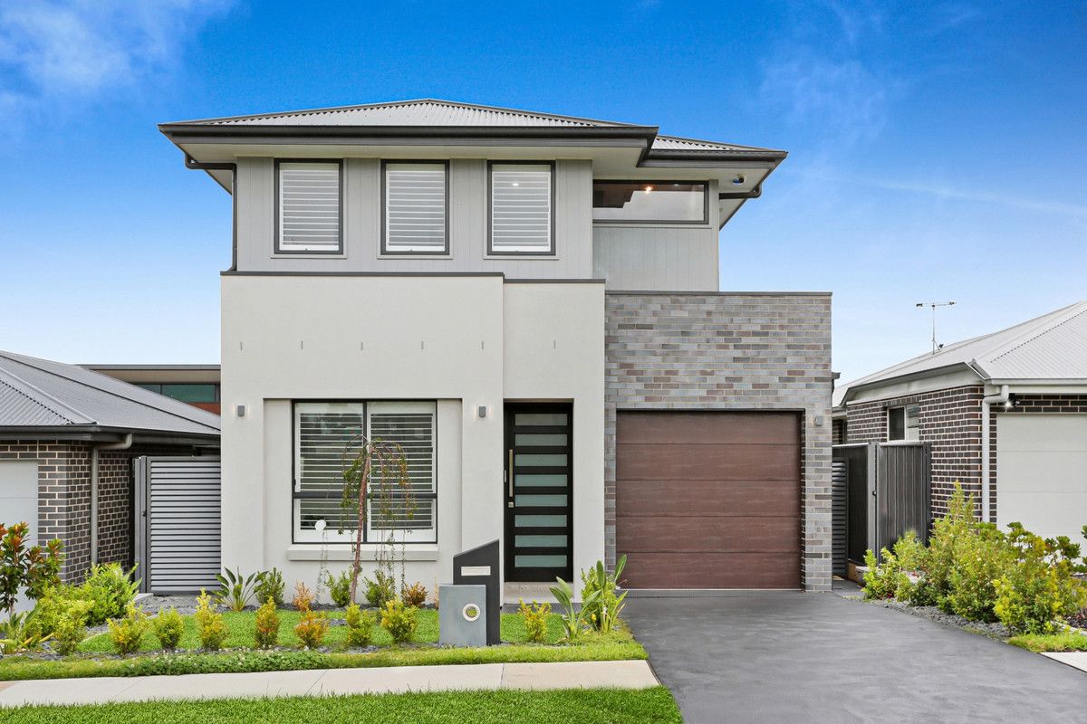 5 bedrooms House in 13 Kontista Street LEPPINGTON NSW, 2179