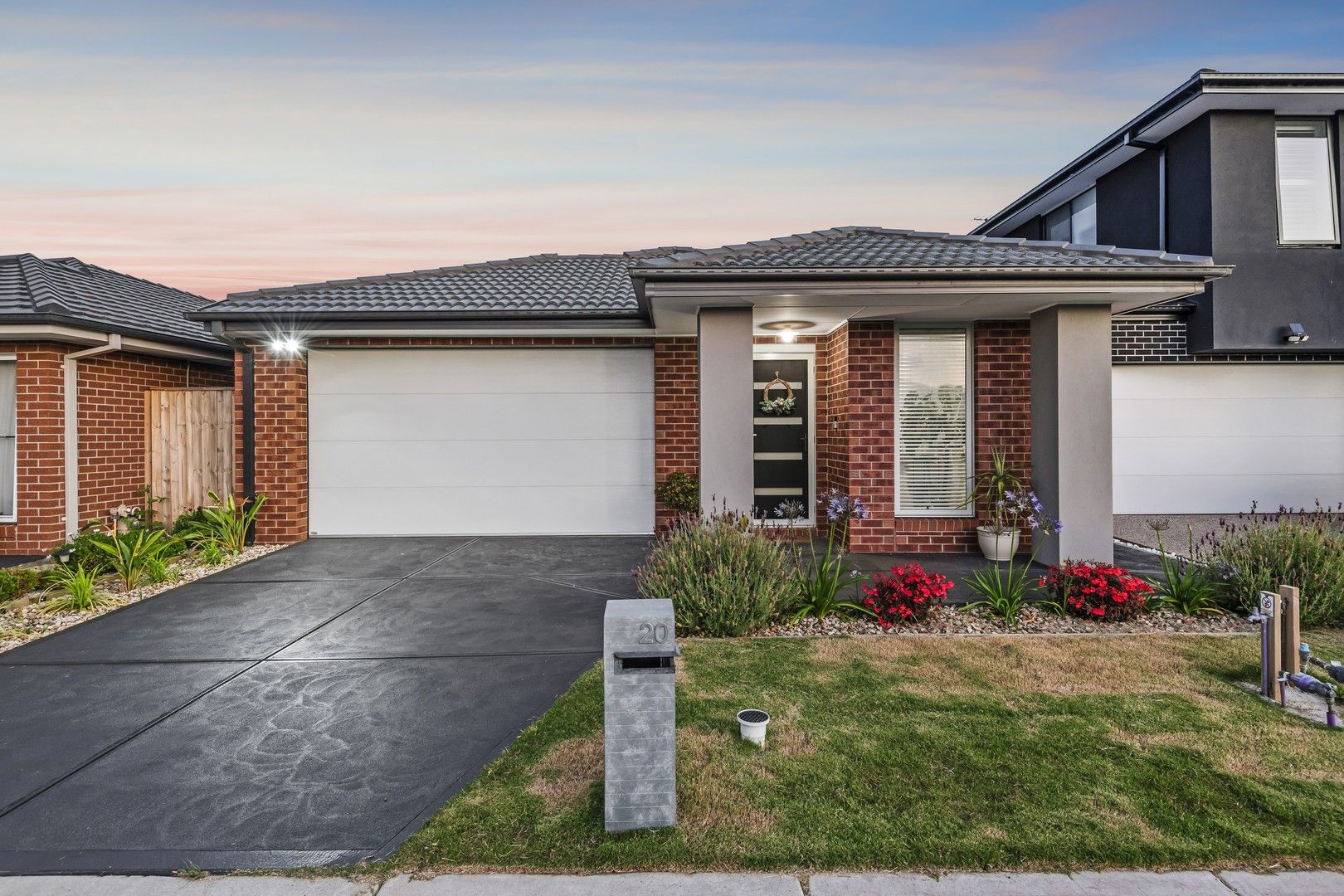 4 bedrooms House in 20 Australorp Drive CLYDE NORTH VIC, 3978