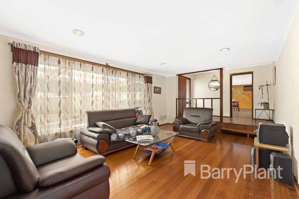 6 Heysen Court, Mill Park VIC 3082, Image 1