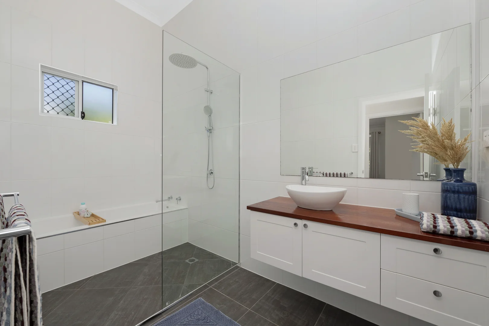 Additional image 16 of 33 Sherriff Street, Hermit Park QLD 4812