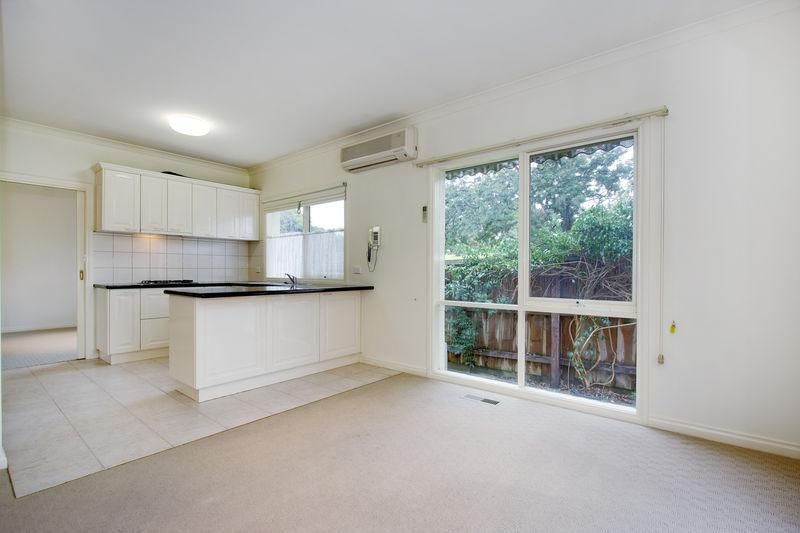 9A Parkside Avenue, BOX HILL VIC 3128, Image 2