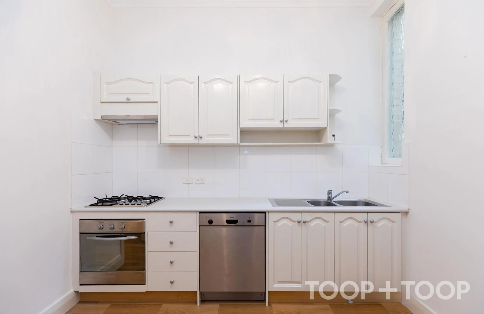 Additional image 8 of 5/6 South Esplanade, Glenelg SA 5045